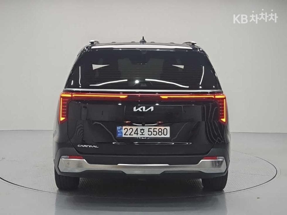 Киа The New (фейслифт) Канивал 4-то поколениеG3.5 GDI 9-местен Noblesse - 3