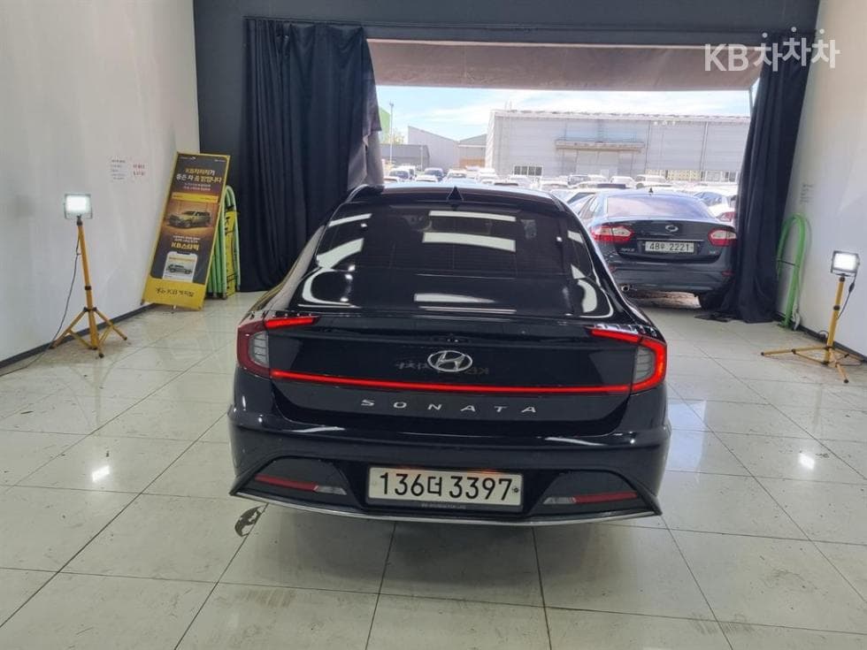 Хюндай Соната (DN8)2.0 Premium 패밀리 - 3