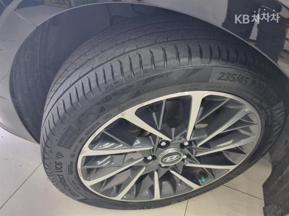 Хюндай Соната (DN8)2.0 Premium 패밀리 - 19