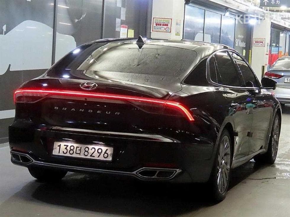 Hyundai The New (facelift) Grandeur (Azera)2.5 Calligraphy - 4