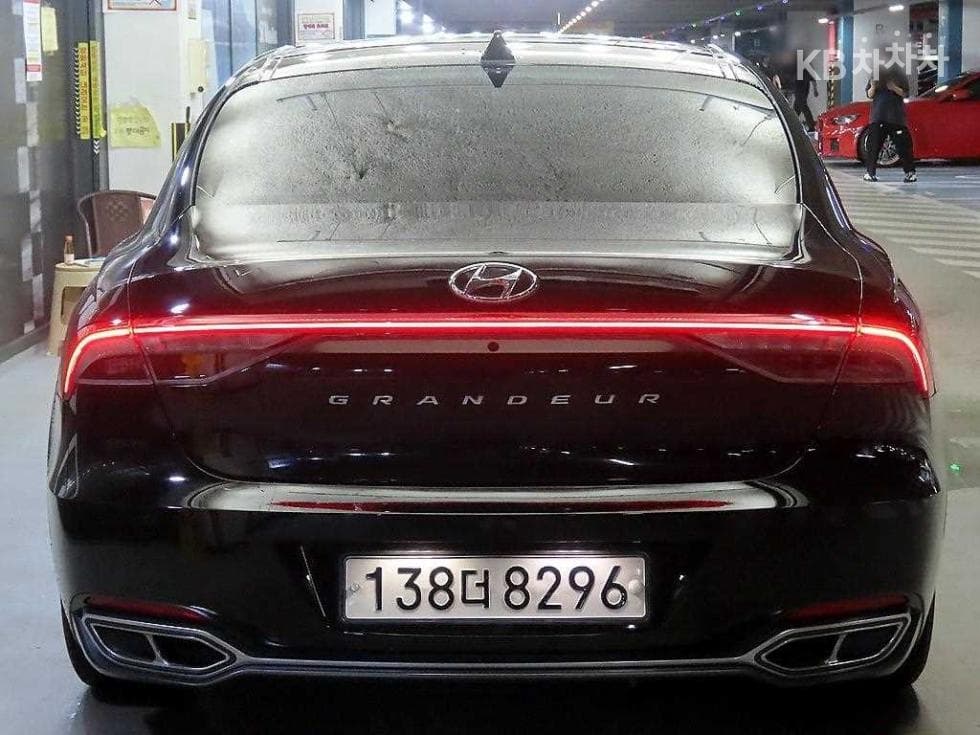 Hyundai The New (facelift) Grandeur (Azera)2.5 Calligraphy - 5