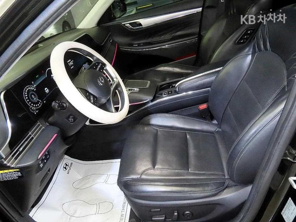 Hyundai The New (facelift) Grandeur (Azera)2.5 Calligraphy - 6