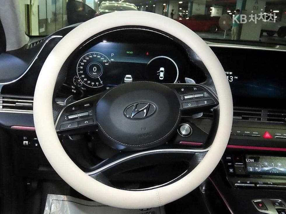 Hyundai The New (facelift) Grandeur (Azera)2.5 Calligraphy - 8