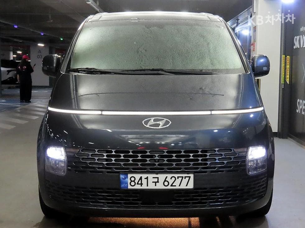 Hyundai Staria Cargo3.5 LPG Cargo 5 Modern - 2