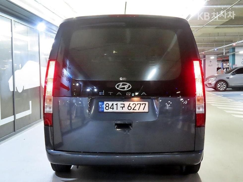 Hyundai Staria Cargo3.5 LPG Cargo 5 Modern - 5