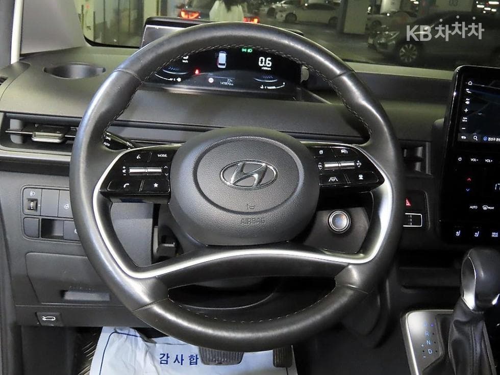 Hyundai Staria Cargo3.5 LPG Cargo 5 Modern - 8