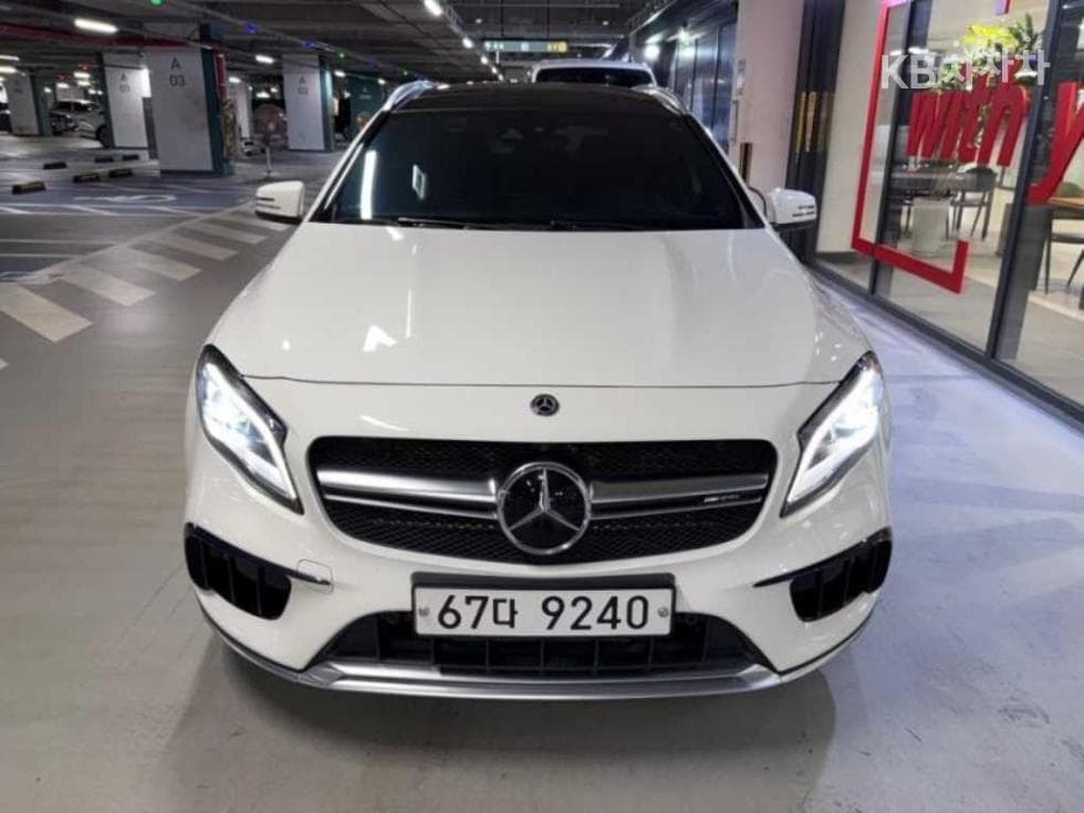 Mercedes-Benz GLA X156GLA45 AMG 4매틱 - 2