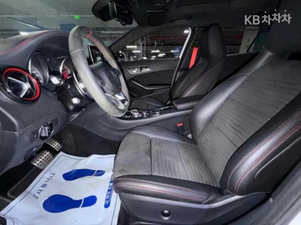 Mercedes-Benz GLA X156GLA45 AMG 4매틱 - 6