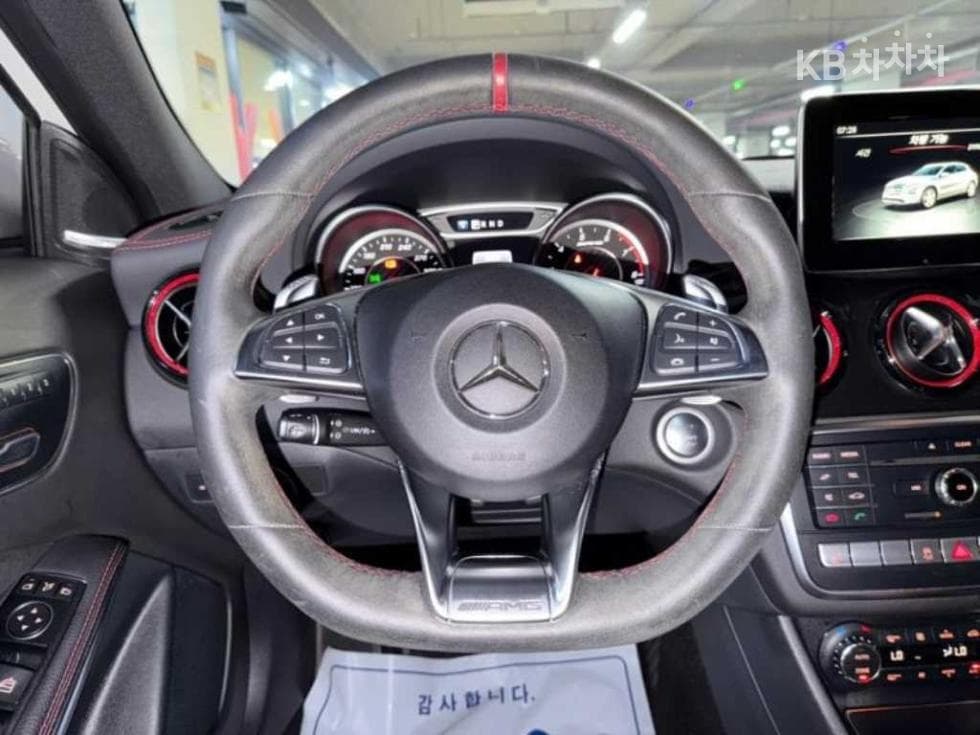 Mercedes-Benz GLA X156GLA45 AMG 4매틱 - 8