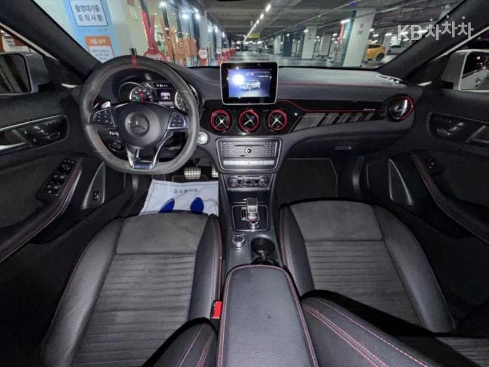 Mercedes-Benz GLA X156GLA45 AMG 4매틱 - 10