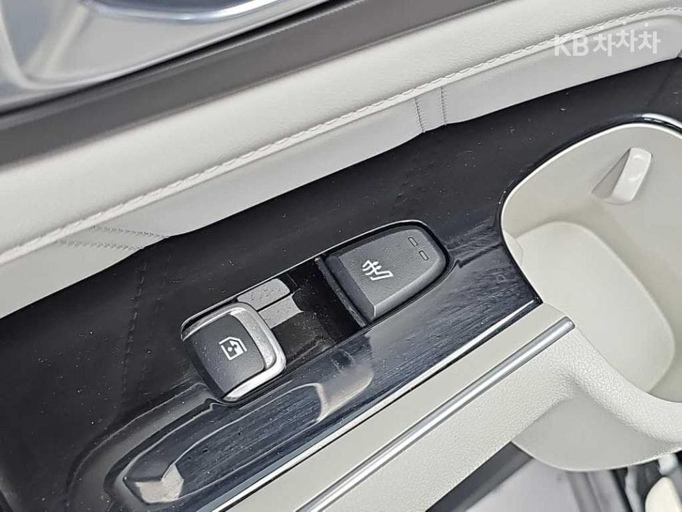 Киа The New (фейслифт) Sorento Хибрид MQ41.6T HEV 2WD Signature Gravity - 14