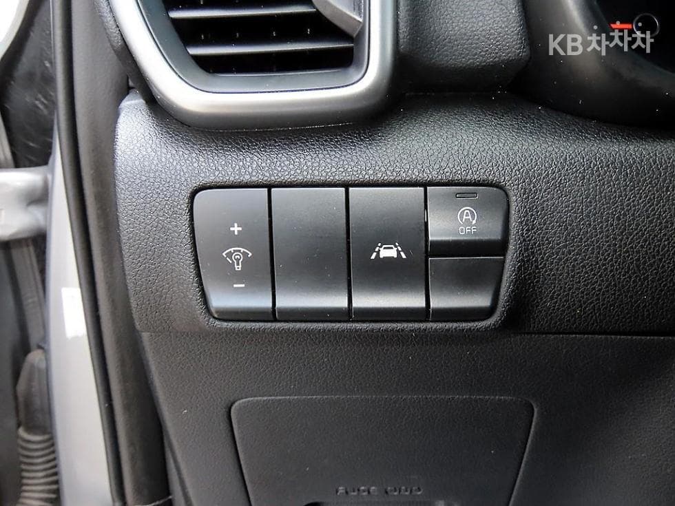 Киа Sportage 더 볼드Смарт스트림 D 1.6 Дизел 4x4 Престиж - 12