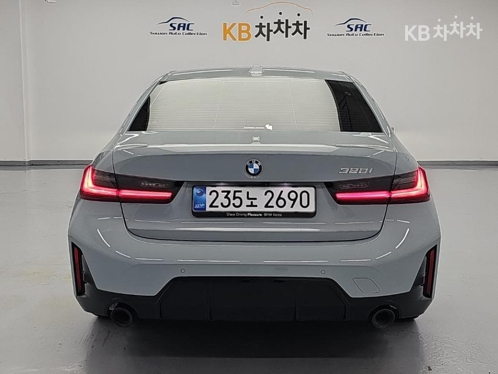 BMW 3 Series (G20)320i M Sport - 3