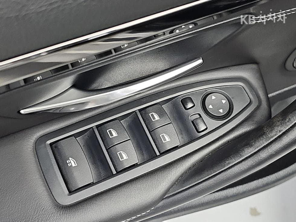 BMW M시리즈M4 Кабриолет F83 - 19