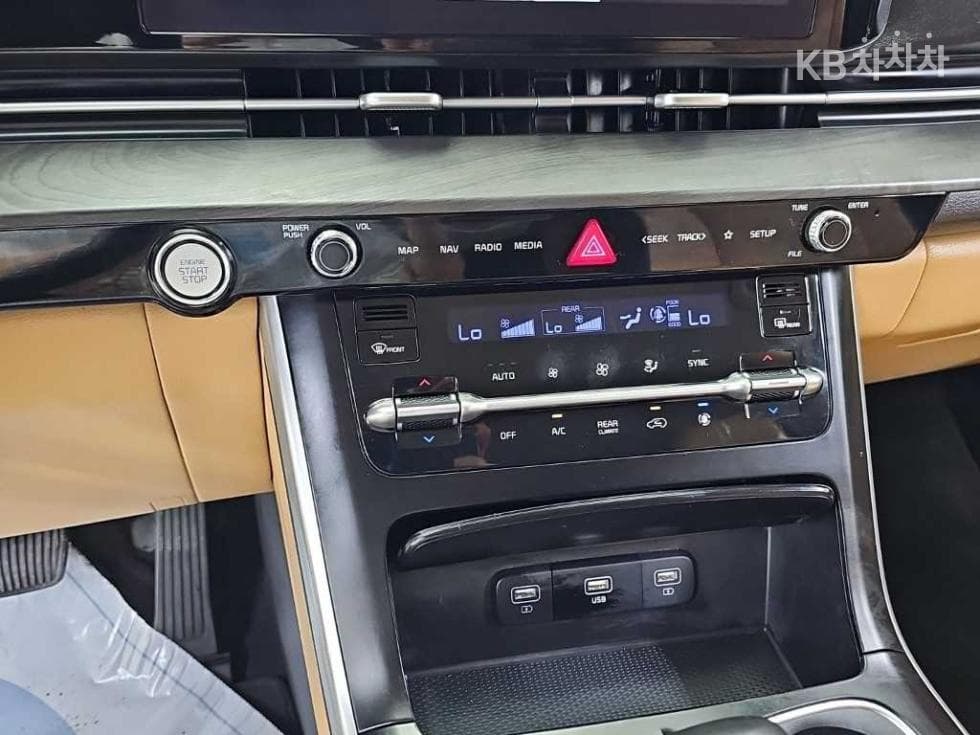Киа Канивал 4-то поколениеG3.5 GDI 9-местен Престиж - 10