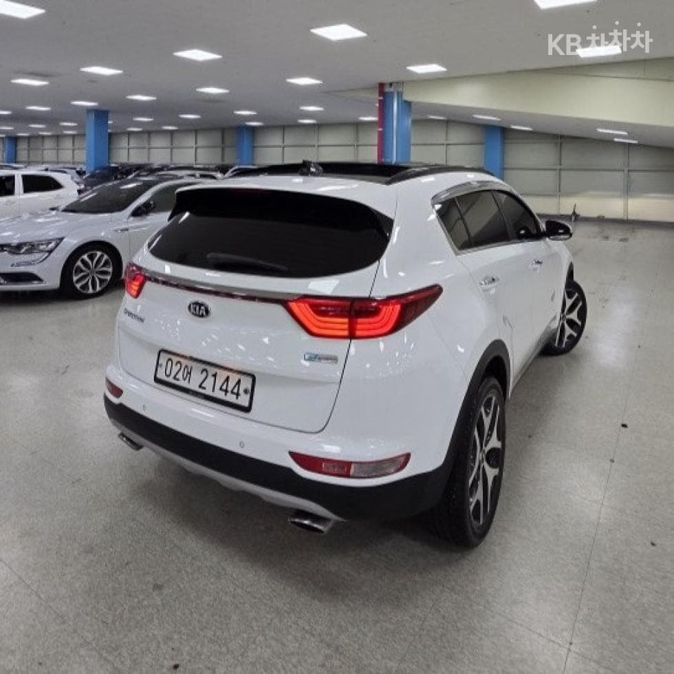 Kia Sportage 4th generationDiesel 2.0 2WD Noblesse Plus - 3