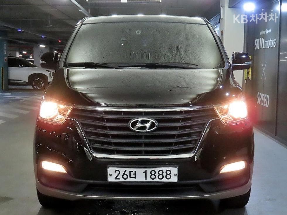 Хюндай The New (фейслифт) 그랜드 Star렉스 어반 9-местен 4x4 Premium Специал (специален признак/издание) - Image 1
