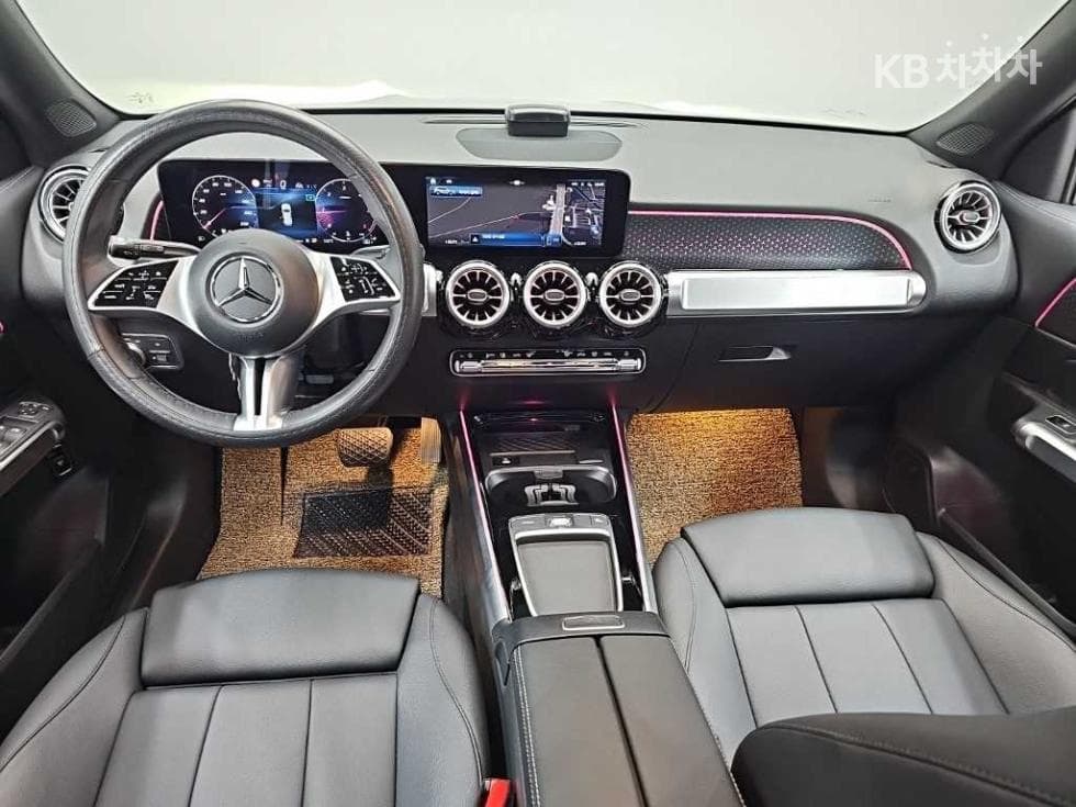 Mercedes-Benz GLB(X247)200 d - 7