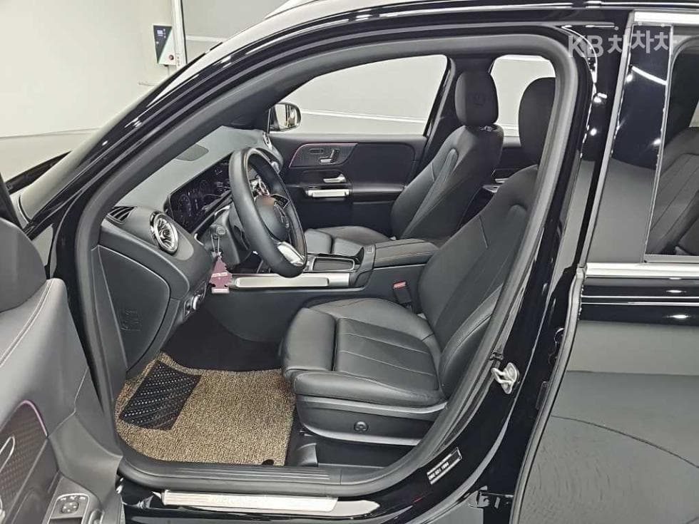 Mercedes-Benz GLB(X247)200 d - 11