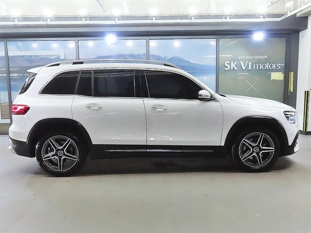 Mercedes-Benz GLB(X247)GLB 250 4Matic - 3