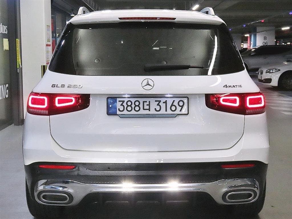 Mercedes-Benz GLB(X247)GLB 250 4Matic - 5