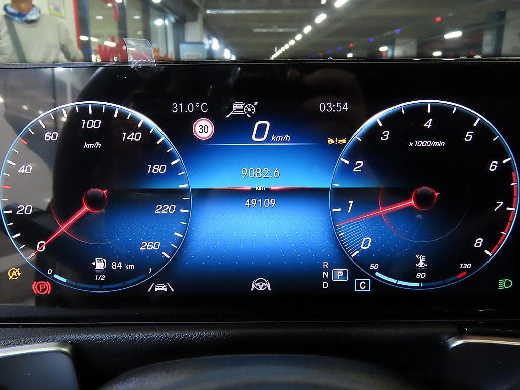 Mercedes-Benz GLB(X247)GLB 250 4Matic - 9