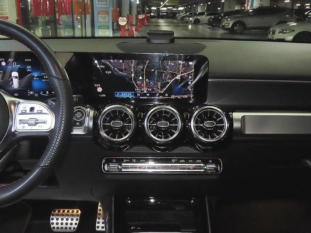 Mercedes-Benz GLB(X247)GLB 250 4Matic - 11