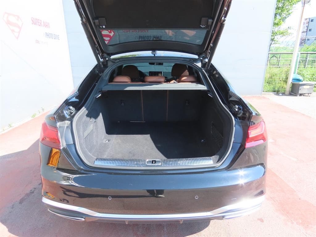 Ауди A5(8W6)40 TFSI Quattro Sportback Стандартен - 5