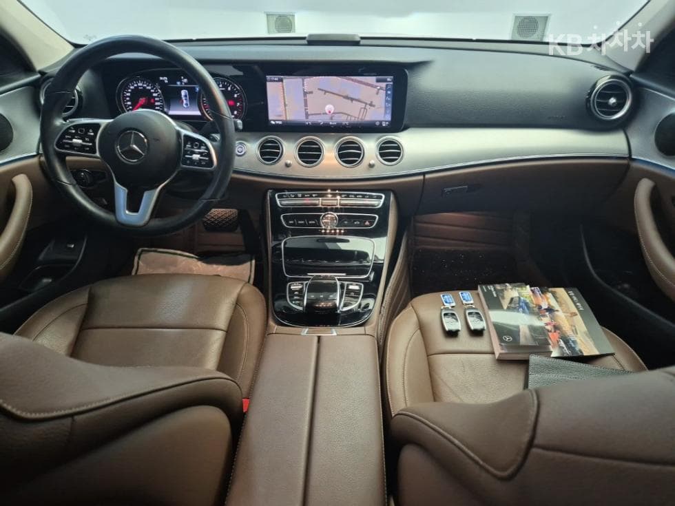 Mercedes-Benz E-Class (W213)E300 Avantgarde - 7