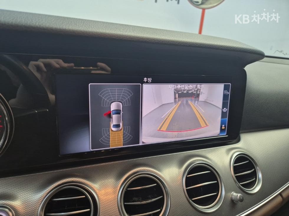 Mercedes-Benz E-Class (W213)E300 Avantgarde - 15