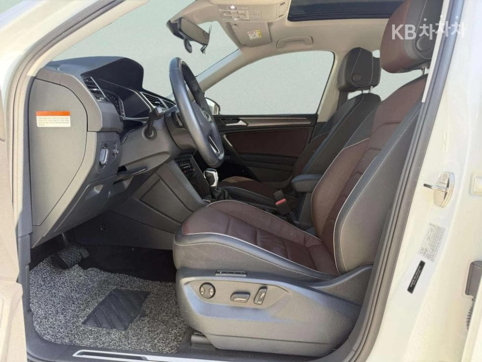 Volkswagen Tiguan Allspace2.0 Turbocharged Stratified Injection (VW) Prestige - 7