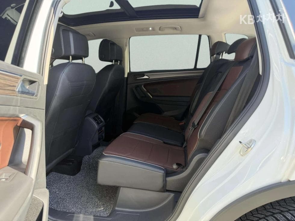 Volkswagen Tiguan Allspace2.0 Turbocharged Stratified Injection (VW) Prestige - 8