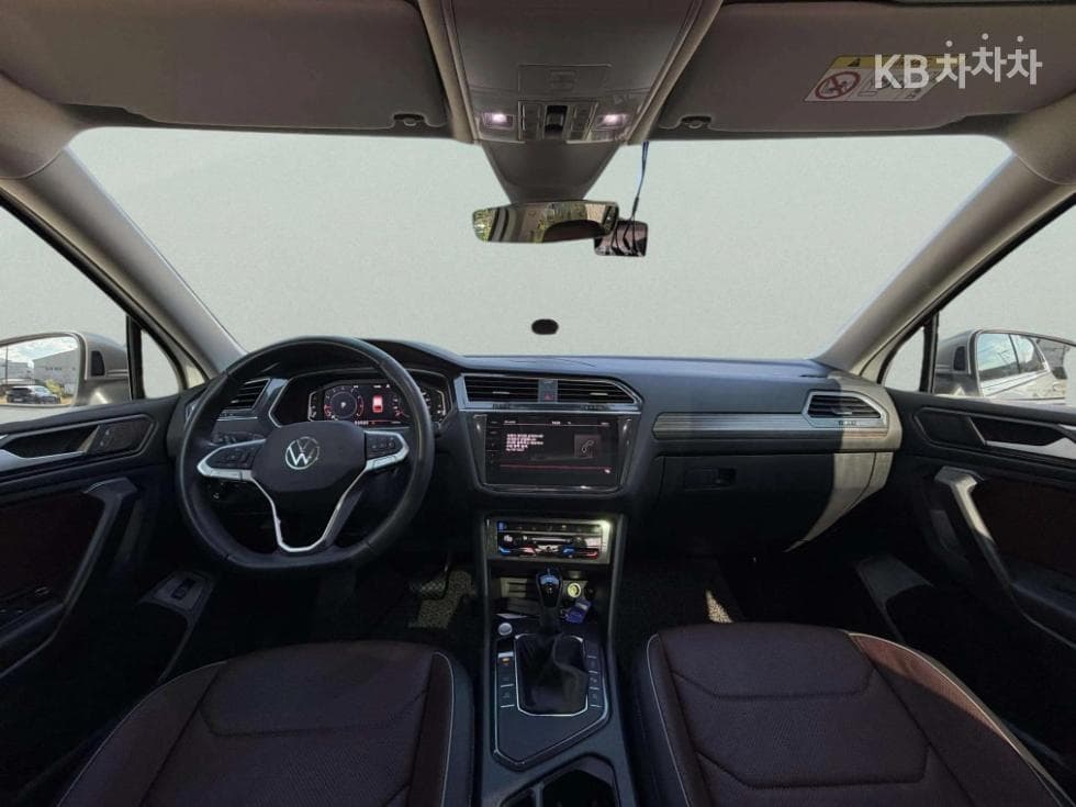 Volkswagen Tiguan Allspace2.0 Turbocharged Stratified Injection (VW) Prestige - 9
