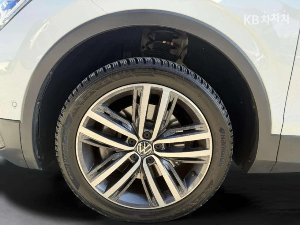 Volkswagen Tiguan Allspace2.0 Turbocharged Stratified Injection (VW) Prestige - 22