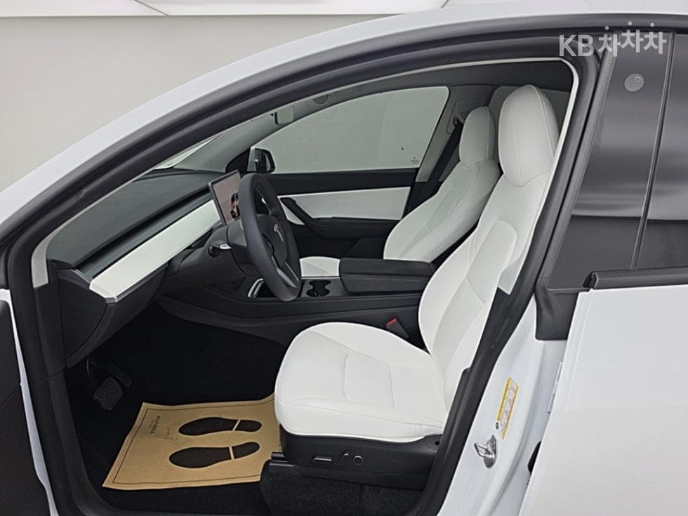 테슬라 Model YLong Range AWD - 11
