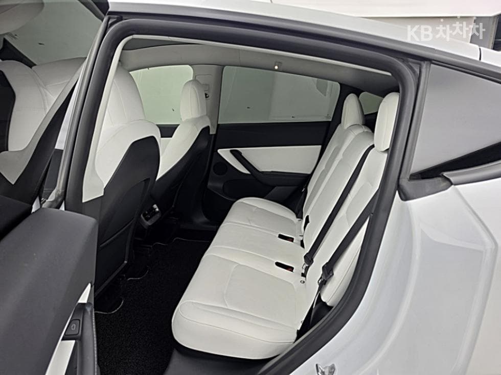 테슬라 Model YLong Range AWD - 12