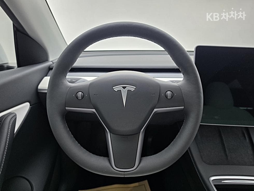 테슬라 Model YLong Range AWD - 15