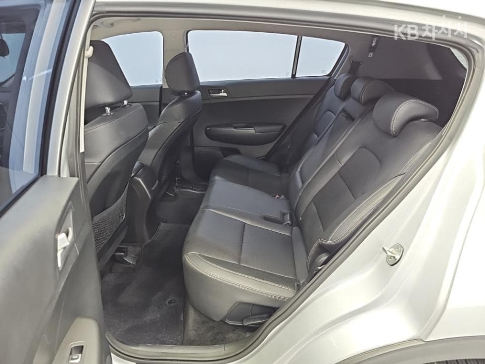 Киа Sportage 더 볼드Смарт스트림 D 1.6 Дизел 4x4 Тренди - 12