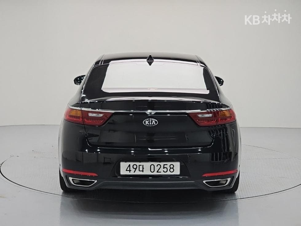 Киа All New K73.3 GDI Noblesse Специал (специален признак/издание) - 3