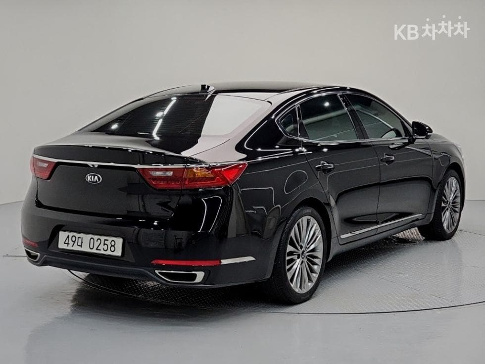 Киа All New K73.3 GDI Noblesse Специал (специален признак/издание) - 4