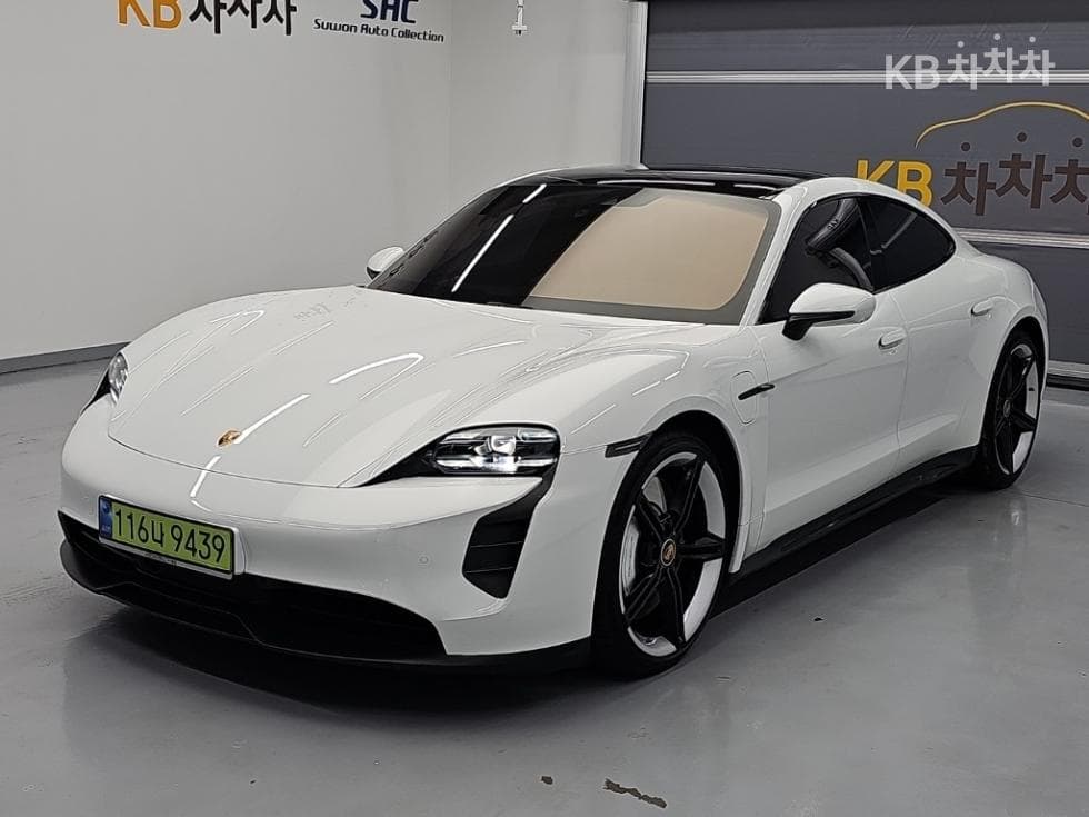 Porsche Taycan GTS - Image 1
