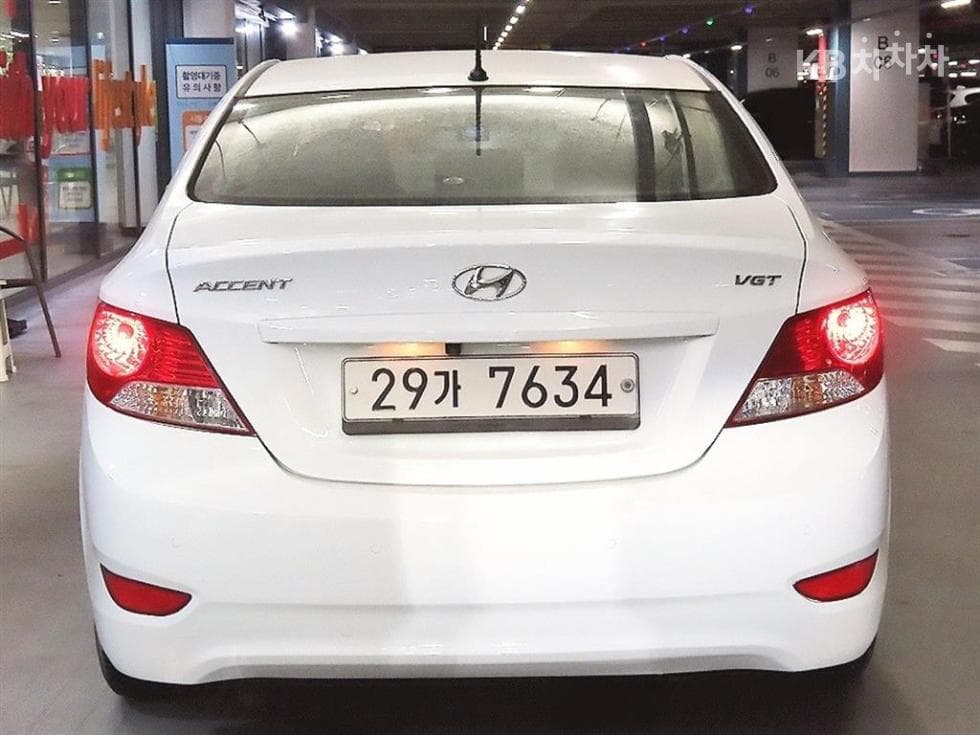 Hyundai Accent(신형)1.6 VGT Smart - 5