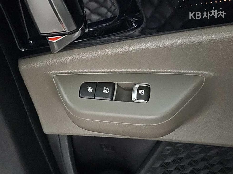Киа The New (фейслифт) Канивал 4-то поколениеG3.5 GDI 7-местен (Лимузин) Signature - 14