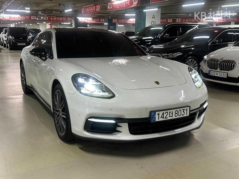 Porsche 파나메라 (971)3.0 4 Стандартен - 2