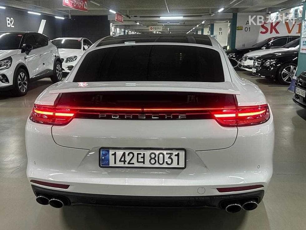 Porsche 파나메라 (971)3.0 4 Стандартен - 4