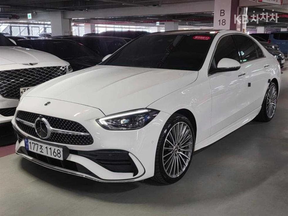 Mercedes-Benz C-Клас 6세대(W206) C300 AMG Line - Image 1