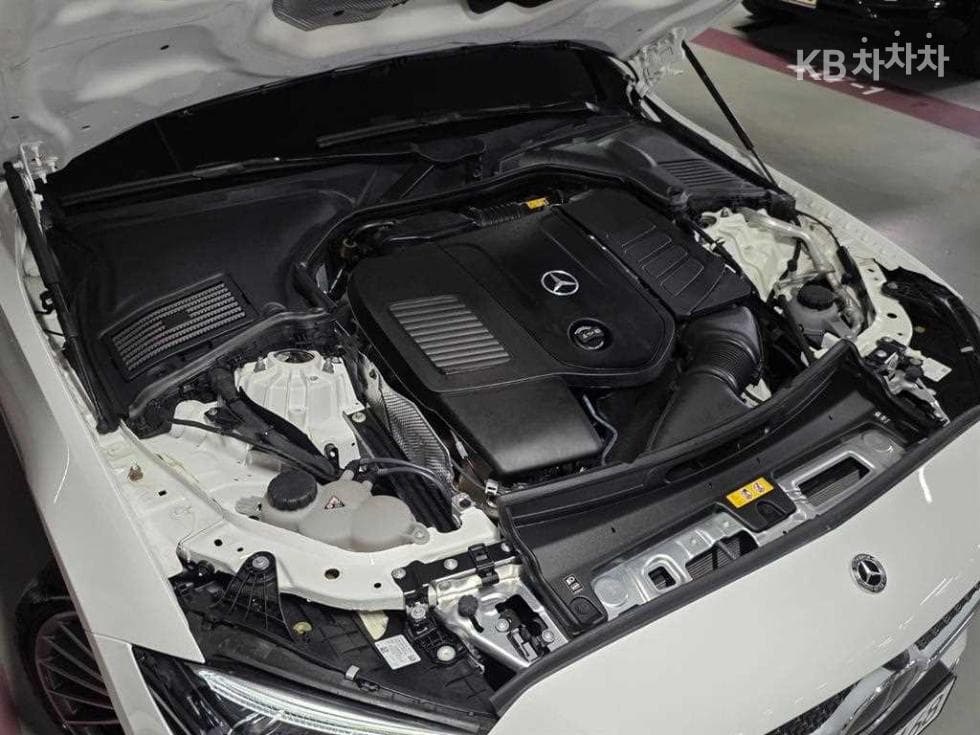 Mercedes-Benz C-Клас 6세대(W206)C300 AMG Line - 6