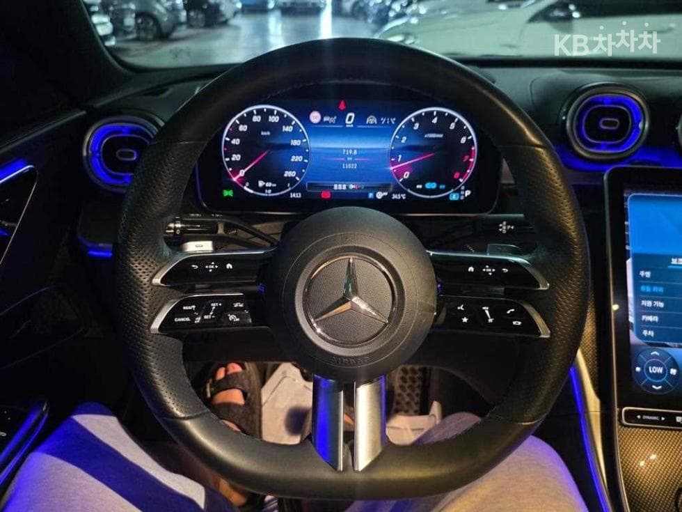 Mercedes-Benz C-Клас 6세대(W206)C300 AMG Line - 9