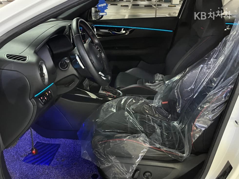 Киа The New (фейслифт) K3 GT(BD)1.6 Турбо Бензин Директ Инжекция 5-врати Signature - 6