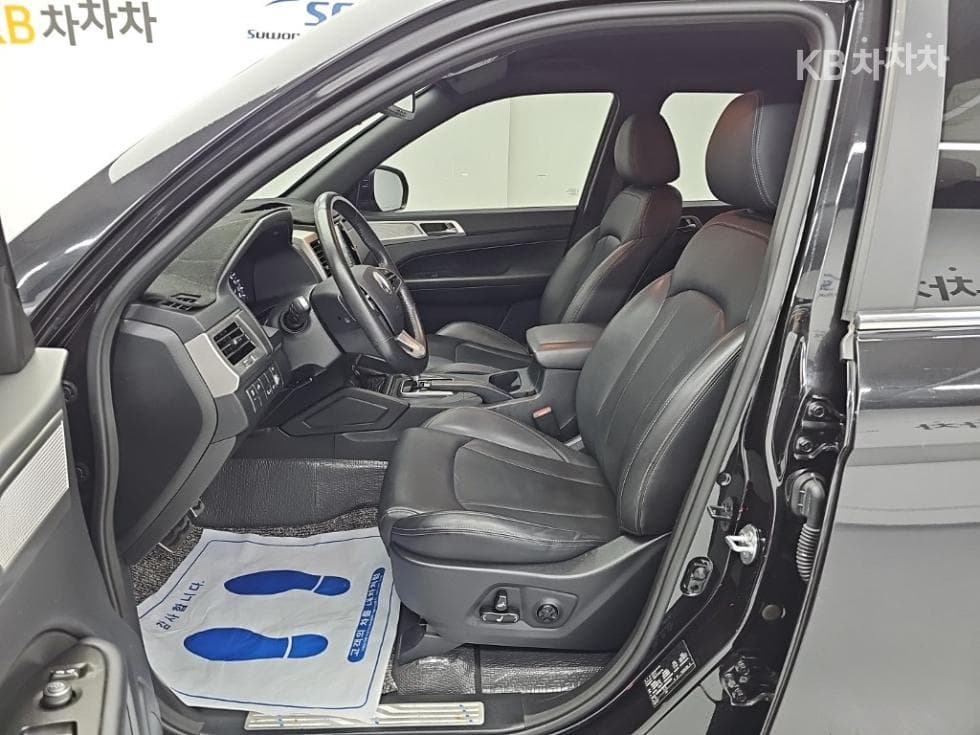 КейДжи Мобилити Rexton Sports Khan2.2 Дизел 2WD Професионален X - 11